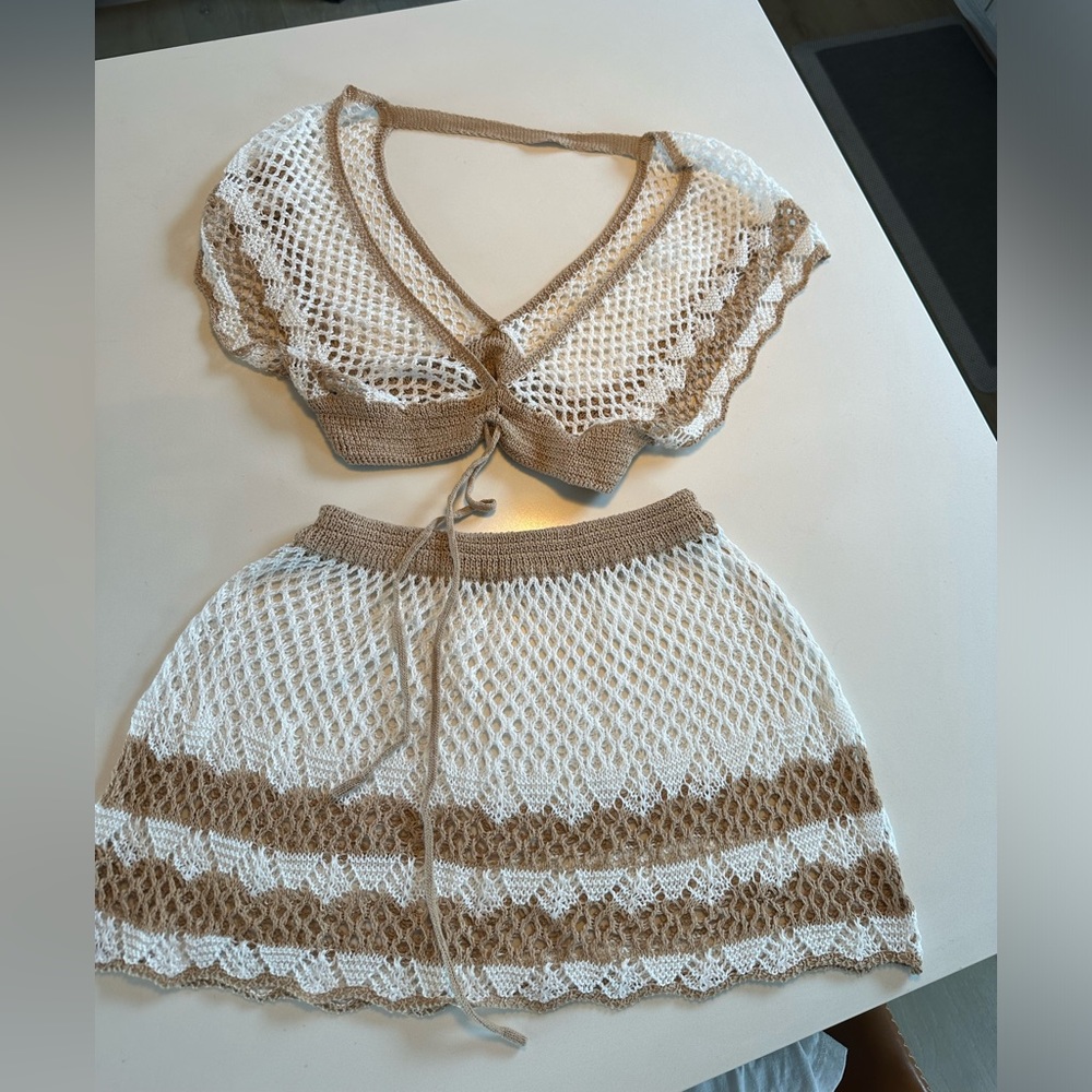 Beach cover up set white and tan